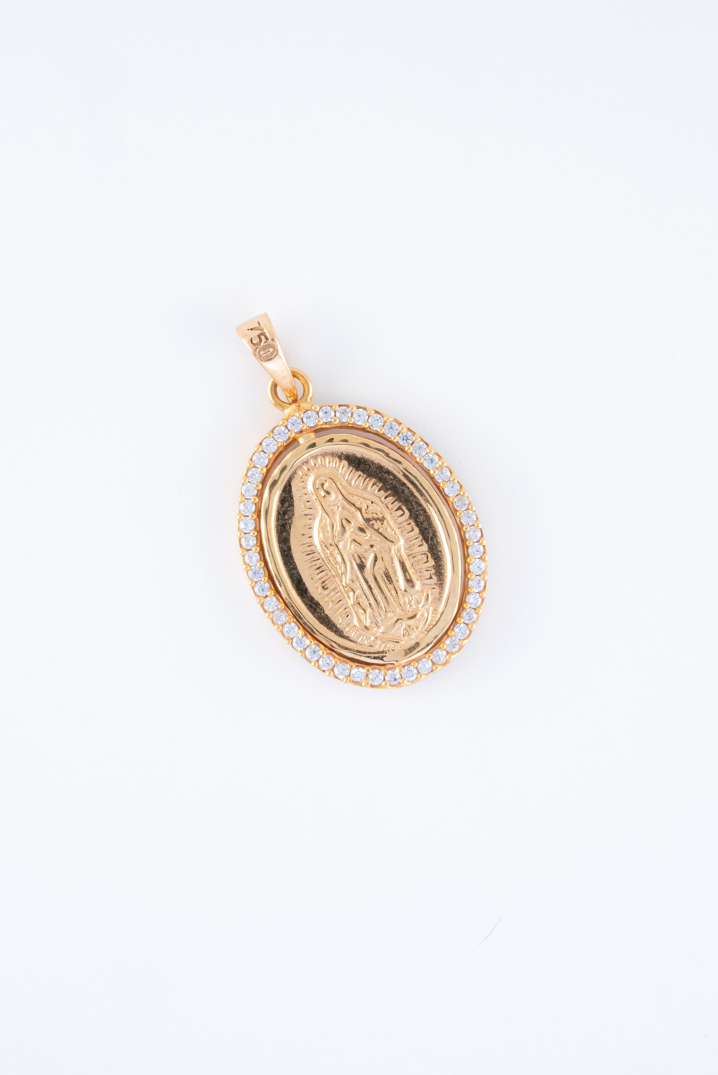 Dije Virgen Guadalupe Circones Oro Rosado 18k / NA102 / M: 2,6 cms x 1,6 cms / P: 3,3 gr