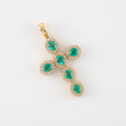Dije Cruz Esmeralda y Diamante Oro Amarillo 18k /DED29/ M: 3 cms x 1,7 cms