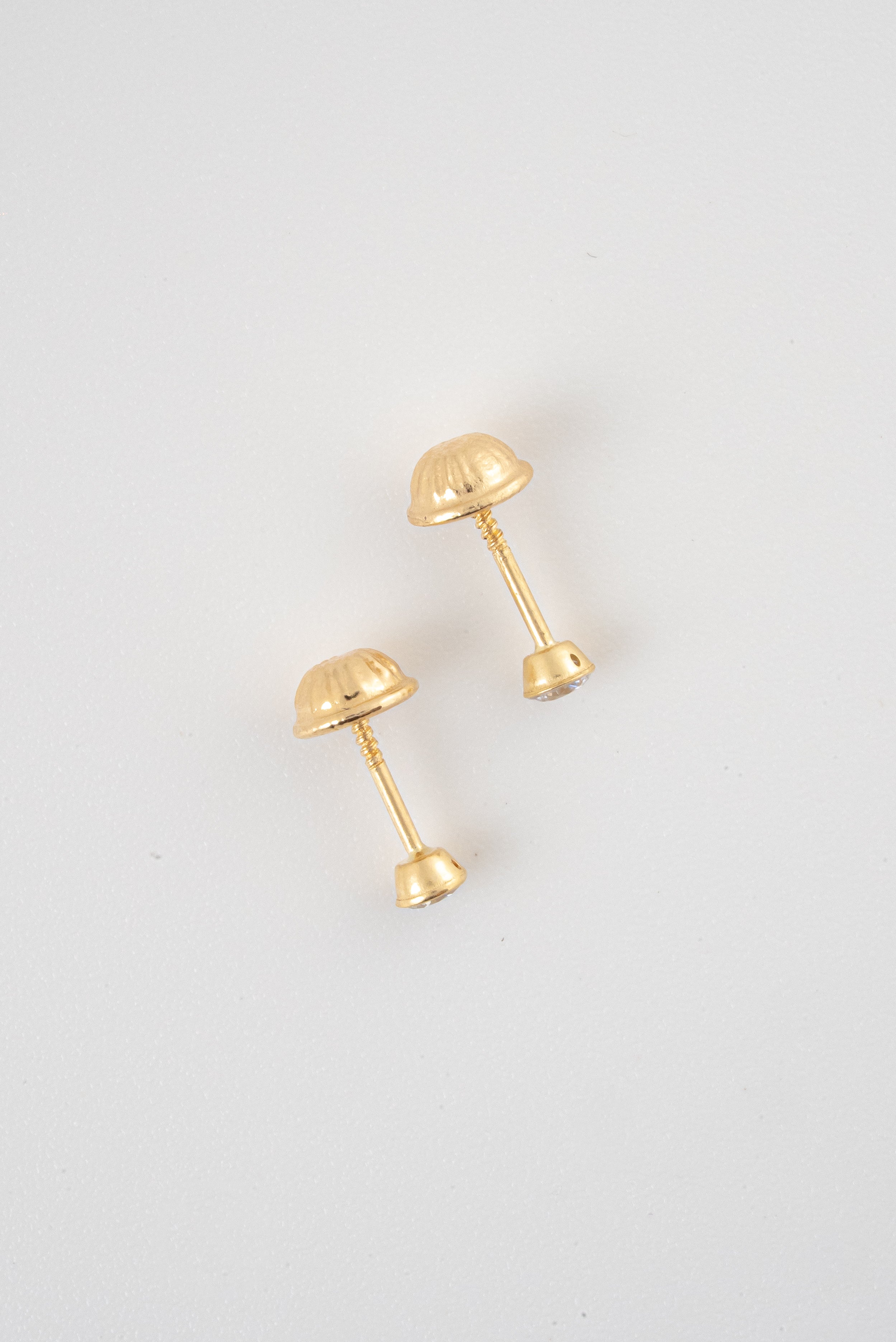 Topos Bisel Circon Blanco Oro Amarillo 18k / NA15 / 3 mm x 3mm / P: 0,5 gr